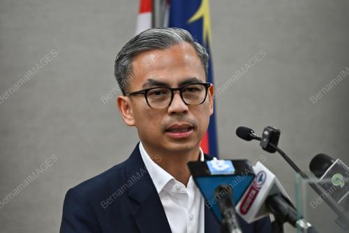 FAHMI FADZIL