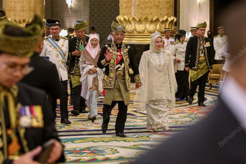 AL-SULTAN ABDULLAH RI'AYATUDDIN AL-MUSTAFA BILLAH SHAH