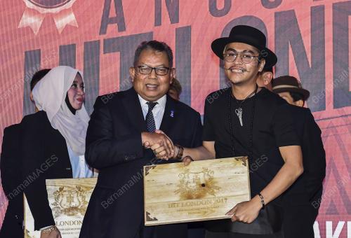 KL67_09112017_HIT_BN201711080739
