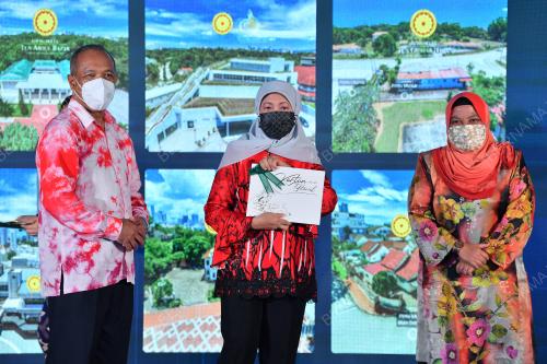 DATUK SERI NANCY SHUKRI