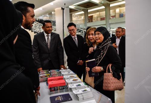 TUN TENGKU MAIMUN TUAN MAN