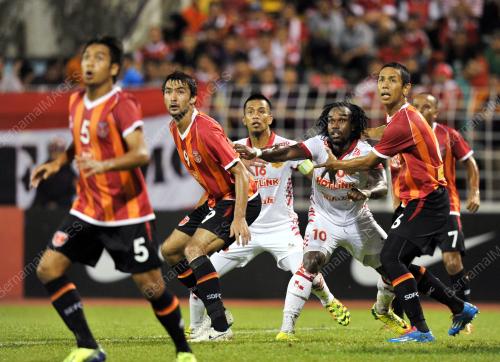 KL67_15042014_BOLA_SEPAK