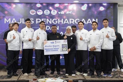 DATUK MOHD SUMALI REDUAN