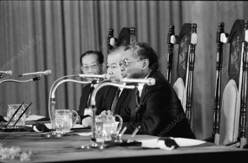 KAMPUCHEA SUMMIT