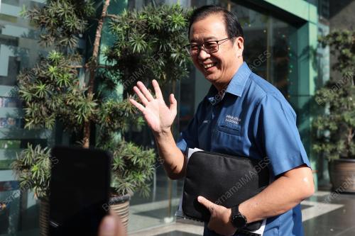 DATUK DR DOMINIC LAU