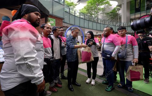 DATUK FAHMI FADZIL
