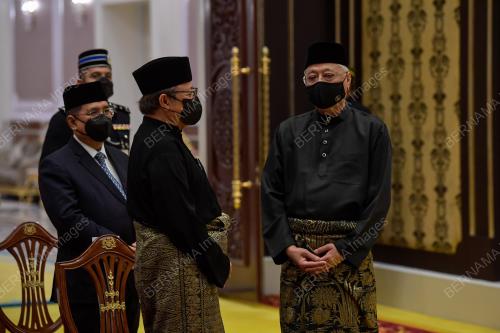DATUK SERI ISMAIL SABRI YAAKOB
