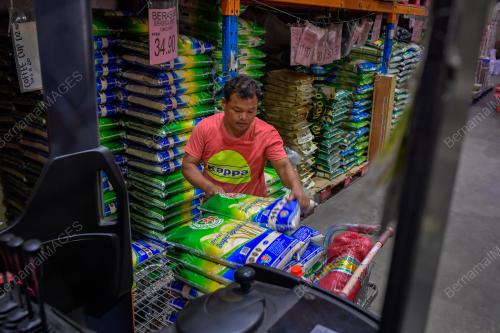 BERAS IMPORT TURUN HARGA