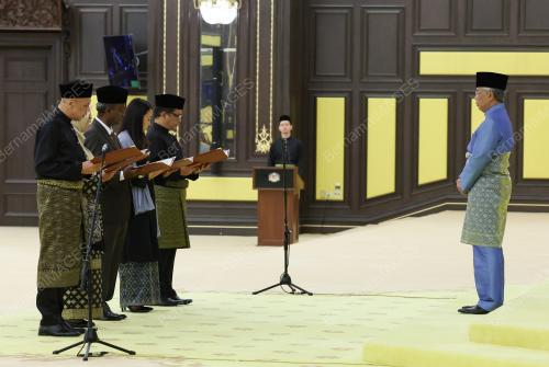AL-SULTAN ABDULLAH RI'AYATUDDIN AL-MUSTAFA BILLAH SHAH