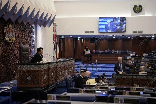 DATUK SERI HAMZAH ZAINUDIN