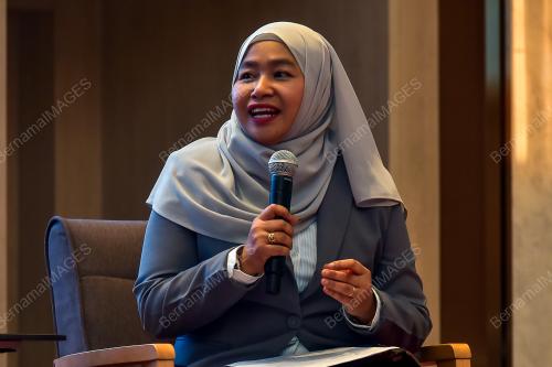 MASTURA HASSAN