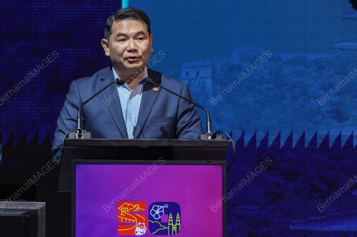 RAFIZI RAMLI
