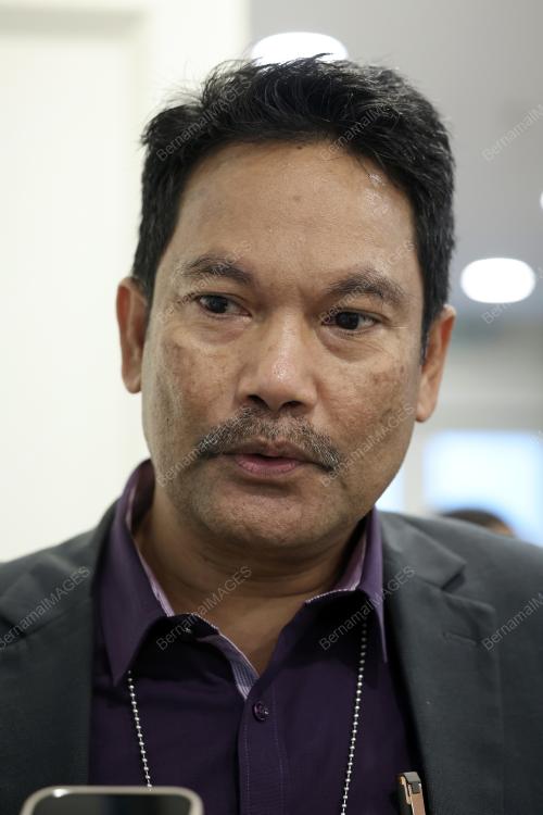 DATUK AZMAN YAAKOB