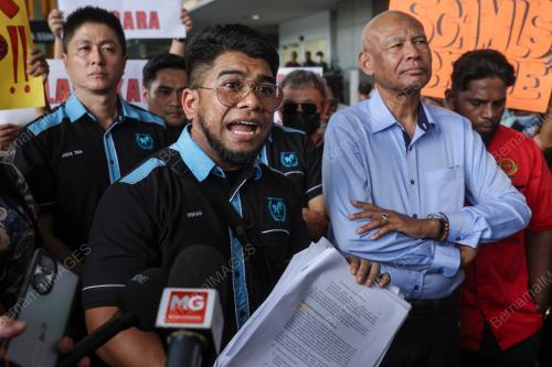 DATUK HISHAMUDDIN HASHIM