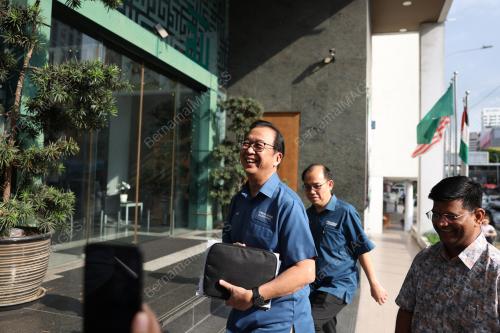 DATUK DR DOMINIC LAU