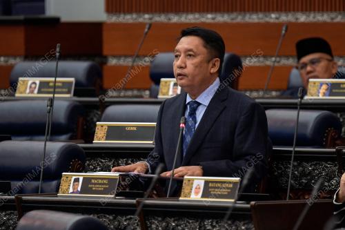 DATUK AHMAD JAZLAN YAAKUB