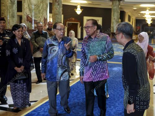 DATUK SERI ANWAR IBRAHIM