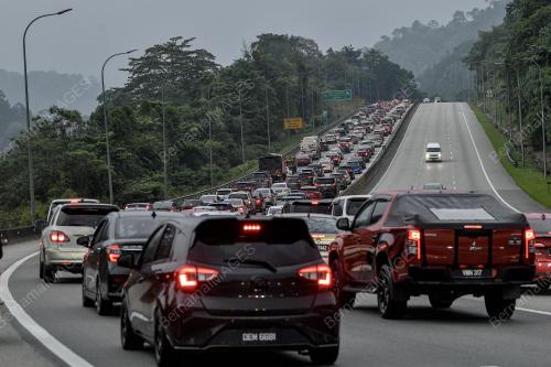 ALIRAN TRAFIK PANTAI TIMUR