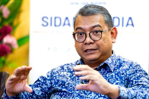 DATUK WIRA ROSLAN TAN SRI ABDUL RAHMAN