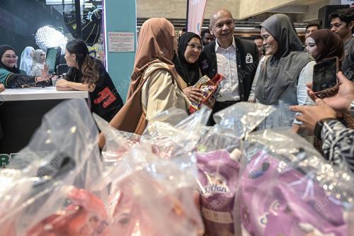 DATUK ARMIZAN MOHD ALI