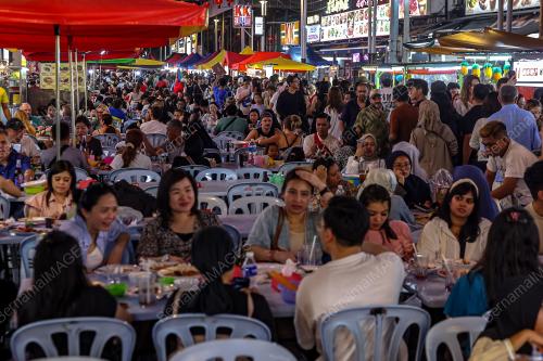 MALAM MINGGU JALAN ALOR