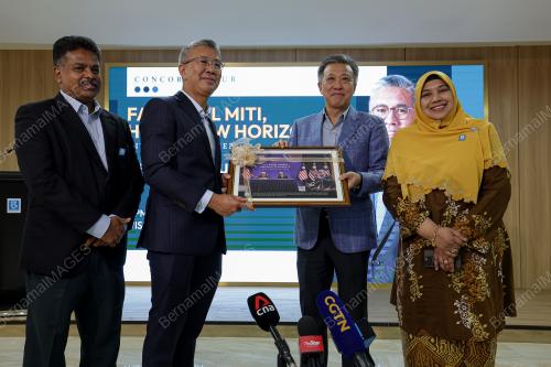 TENGKU DATUK SERI ZAFRUL ABDUL AZIZ