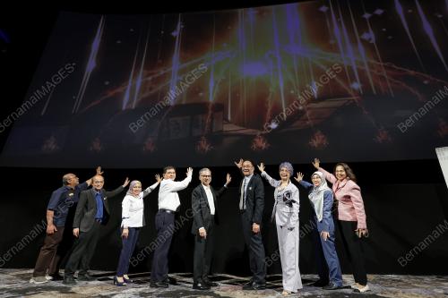 DATUK FAHMI FADZIL