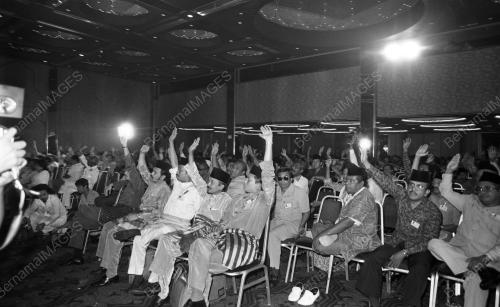 KL69_08072015_MESYUARAT_UMNO