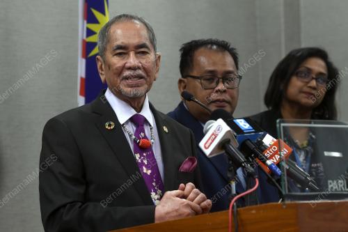 DATUK SERI DR WAN JUNAIDI TUANKU JAAFAR