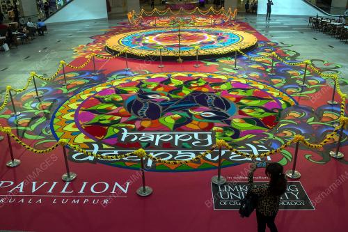 KL69_12102017_KOLAM