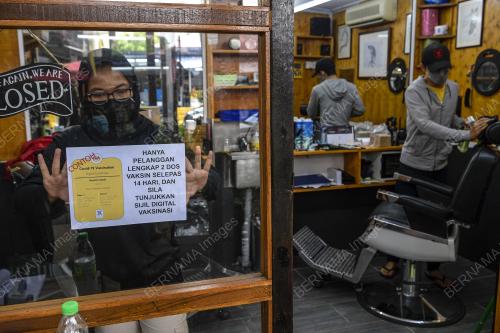 TINJAUAN PERSEDIAAN 11 SEKTOR PERNIAGAAN DIBENARKAN BEROPERASI ESOK