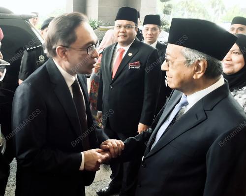 KL69_16052018_ANWAR_2