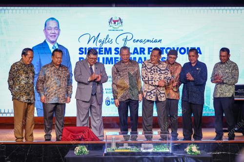 DATUK SERI FADILLAH YUSOF