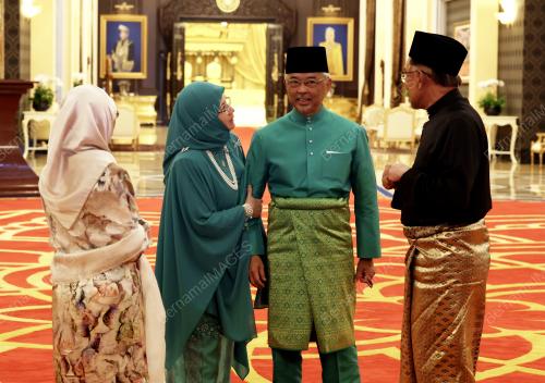 AL-SULTAN ABDULLAH RI'AYATUDDIN AL-MUSTAFA BILLAH SHAH