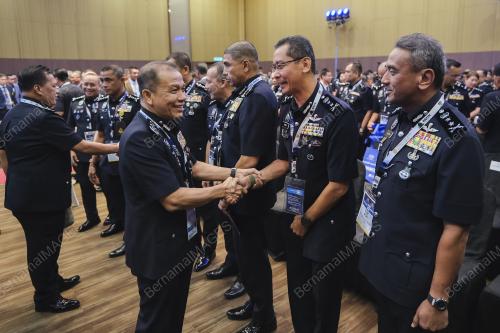 DATUK SERI MOHD KHALID ISMAIL