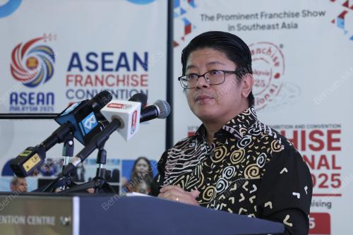 DATUK EWON BENEDICK