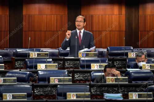 DATUK SERI WILFRED MADIUS TANGAU