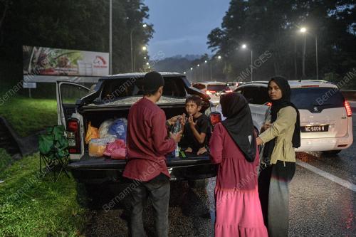 ALIRAN TRAFIK PANTAI TIMUR