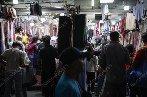 TINJAUAN BAZAR AIDILFITRI JALAN TAR