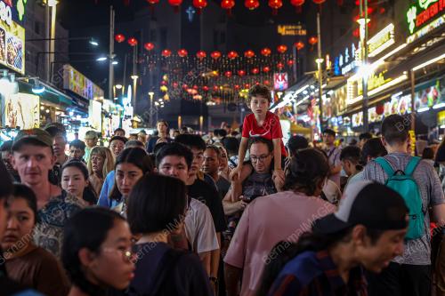 MALAM MINGGU JALAN ALOR