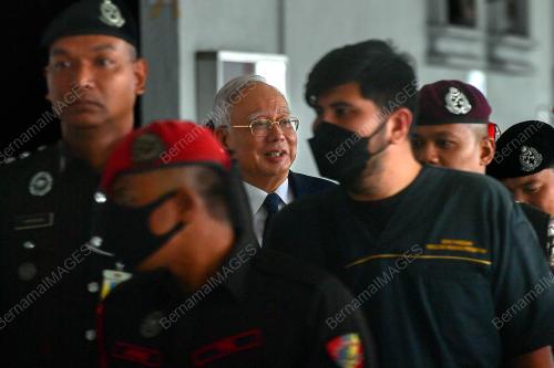 DATUK SERI NAJIB TUN RAZAK