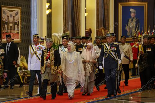 AL-SULTAN ABDULLAH RI'AYATUDDIN AL-MUSTAFA BILLAH SHAH