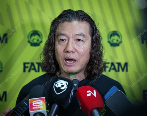 KIM PAN GON