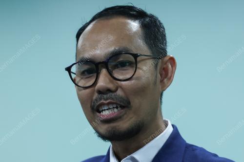 PROF DR ANJAS ASMARA