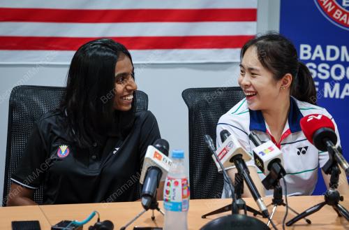 PEARLY TAN DAN THINAAH MURALITHARAN