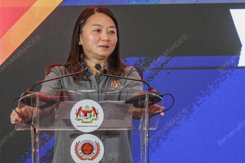 HANNAH YEOH