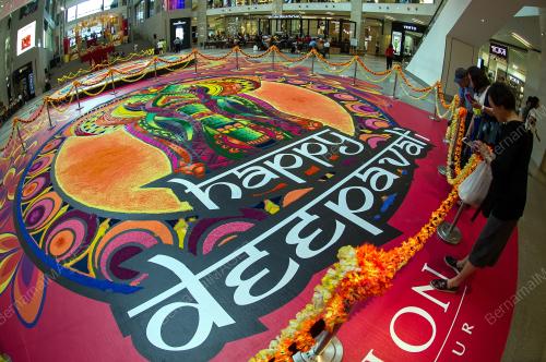 KL70_12102017_KOLAM