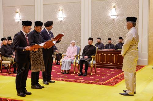 AL-SULTAN ABDULLAH RIÃ•AYATUDDIN AL-MUSTAFA BILLAH SHAH