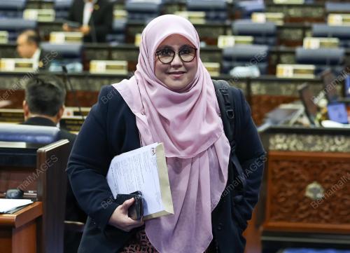DATUK MAS ERMIEYATI SAMSUDIN