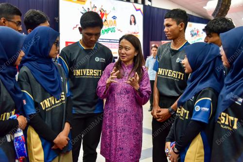 HANNAH YEOH